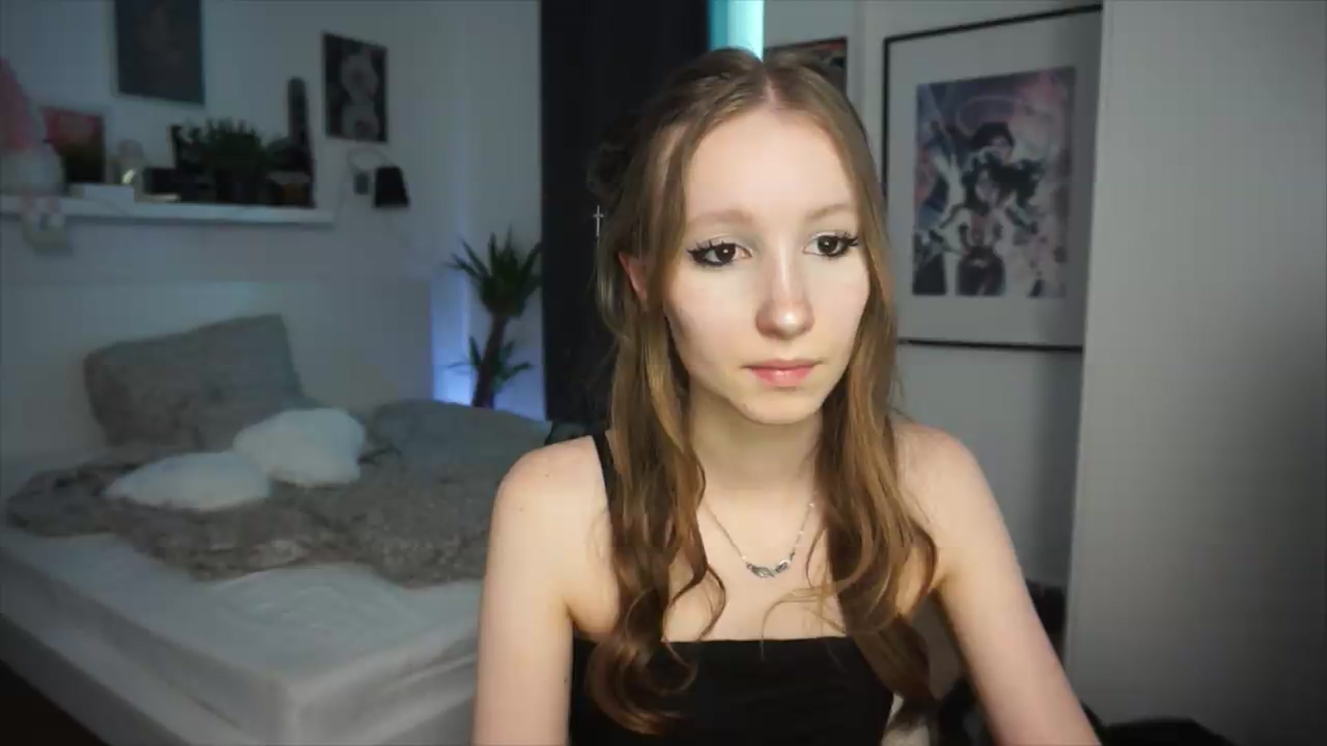 Gallery image thumbnail from Sw33t_g1rl's myfreecams stream on, 06/21/2026, 19:29 image 6 of 20