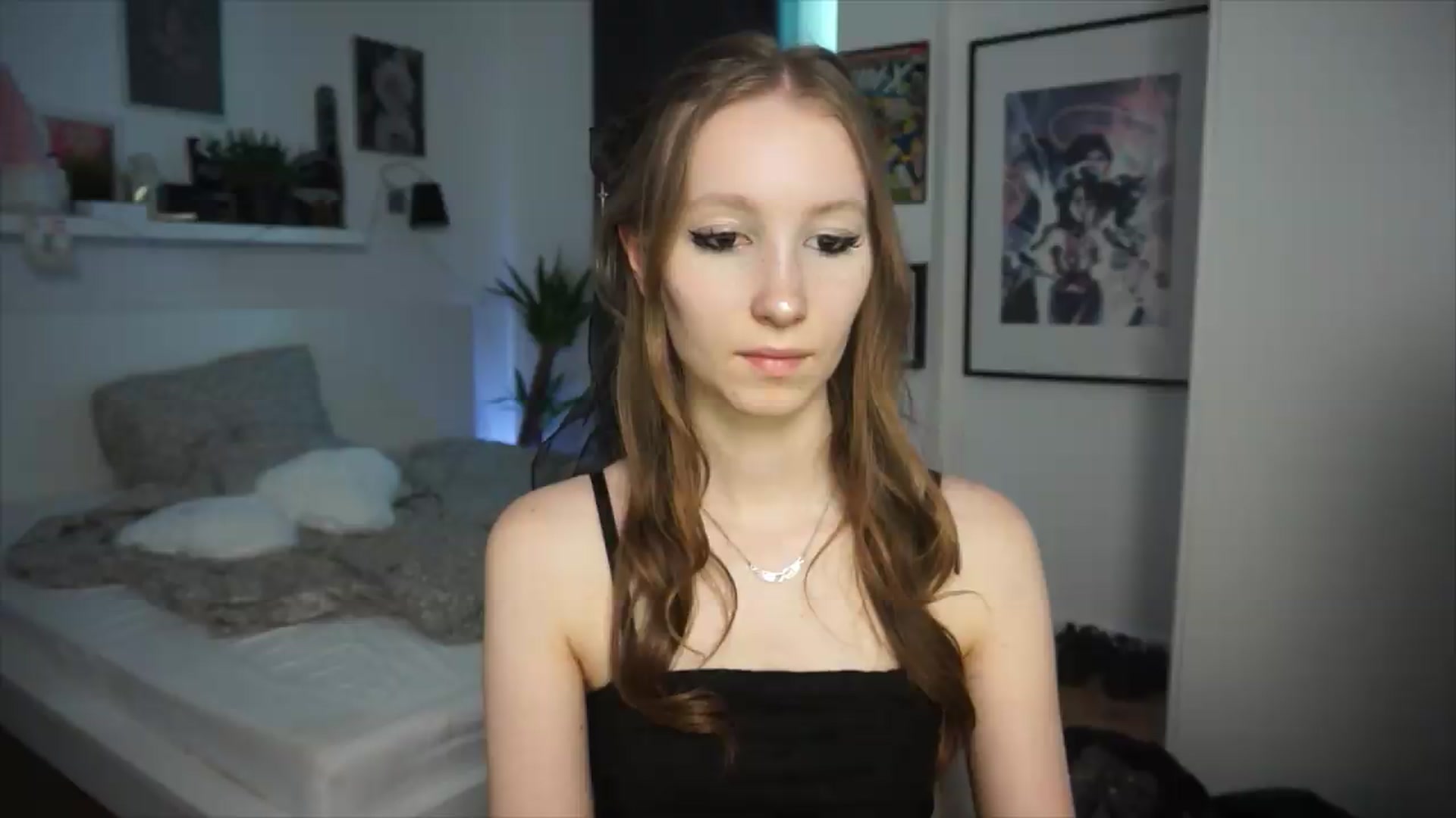Gallery image thumbnail from Sw33t_g1rl's myfreecams stream on, 06/21/2026, 19:29 image 2 of 20