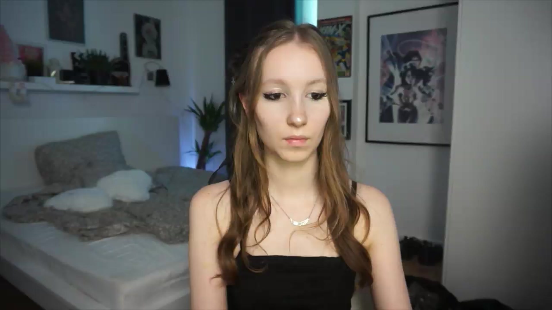 Gallery image thumbnail from Sw33t_g1rl's myfreecams stream on, 06/21/2026, 19:29 image 4 of 20