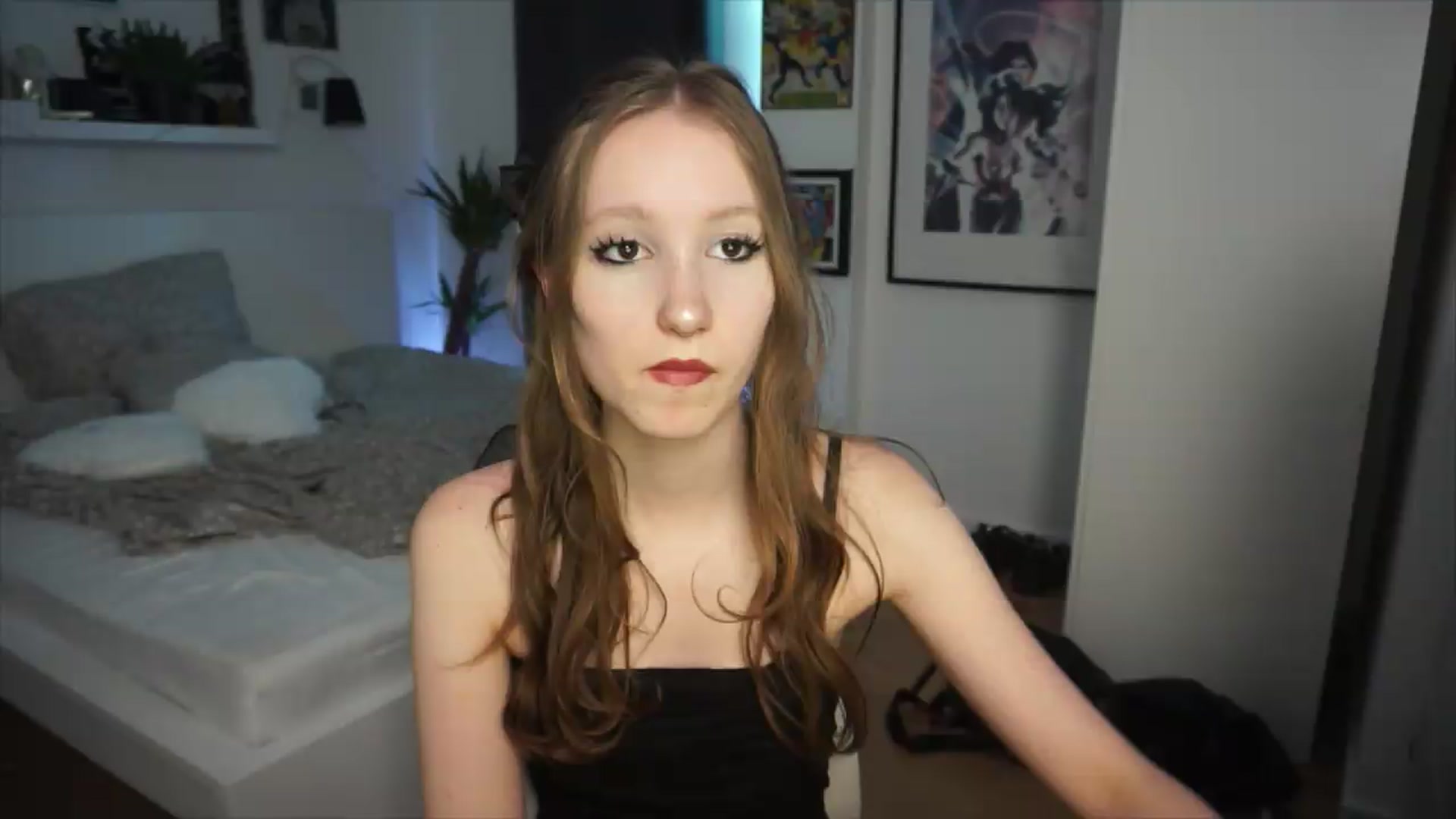 Gallery image thumbnail from Sw33t_g1rl's myfreecams stream on, 06/21/2026, 21:04 image 2 of 20