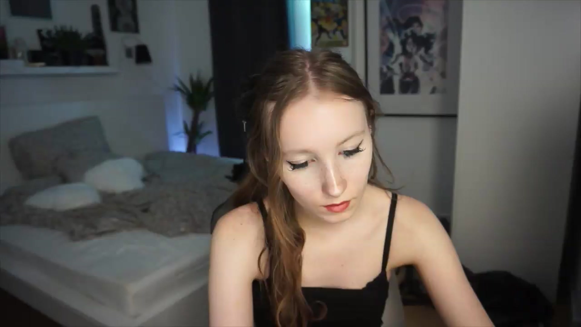 Gallery image thumbnail from Sw33t_g1rl's myfreecams stream on, 06/21/2026, 21:04 image 10 of 20