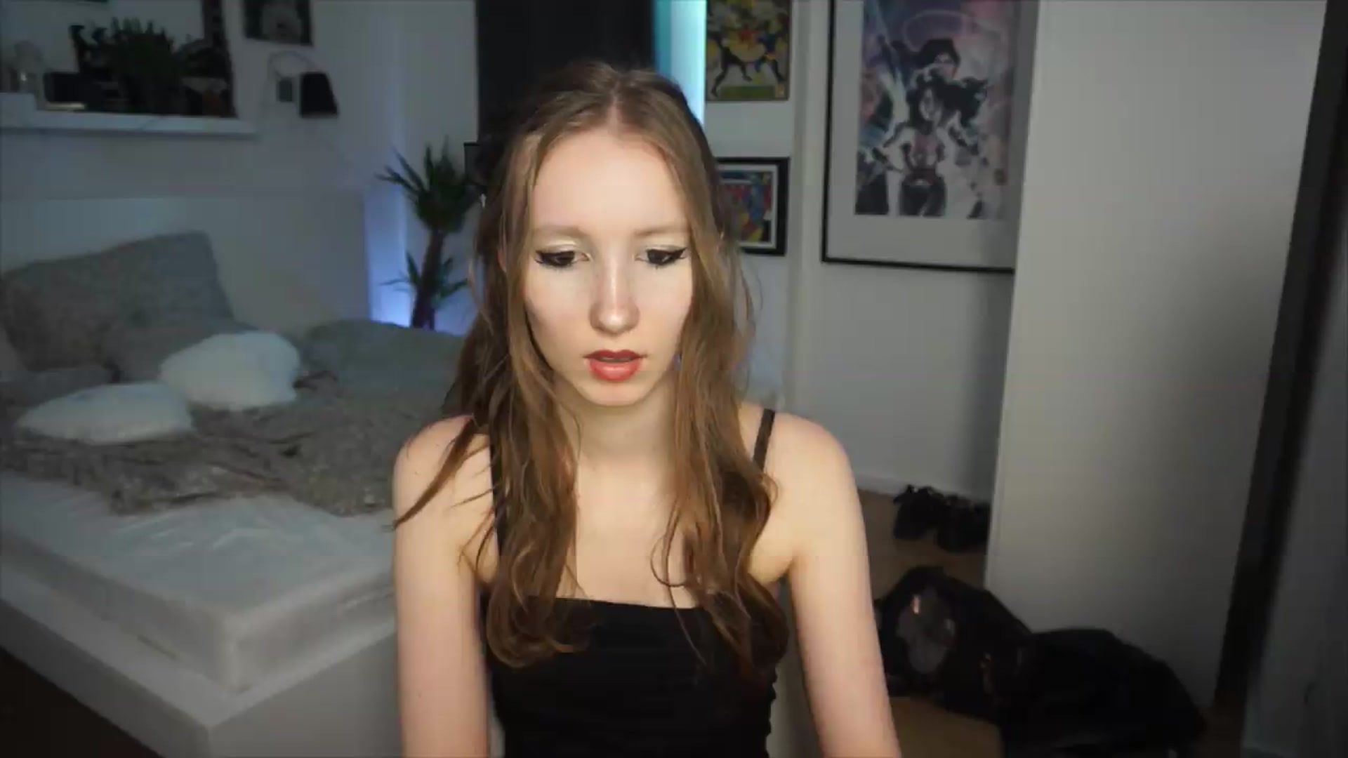 Gallery image thumbnail from Sw33t_g1rl's myfreecams stream on, 06/21/2026, 21:04 image 6 of 20