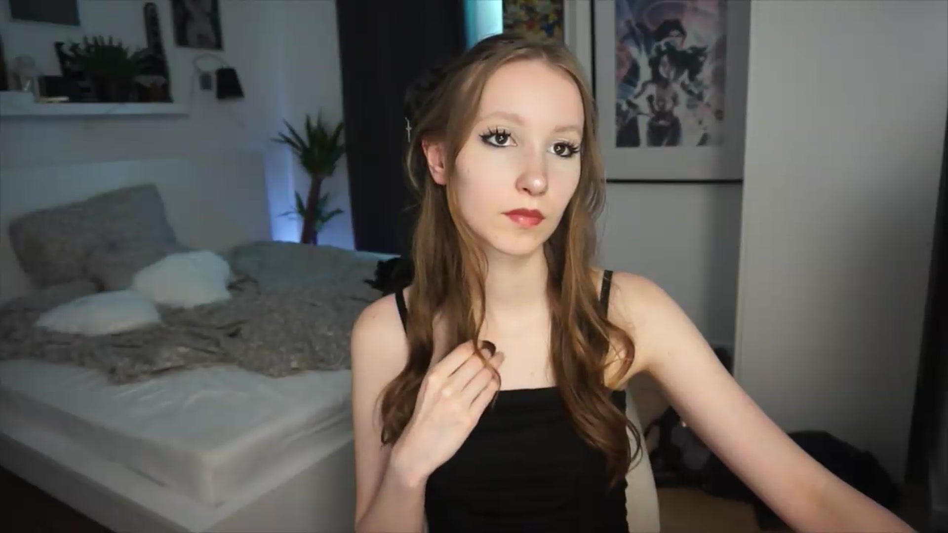 Gallery image thumbnail from Sw33t_g1rl's myfreecams stream on, 06/21/2026, 21:04 image 20 of 20