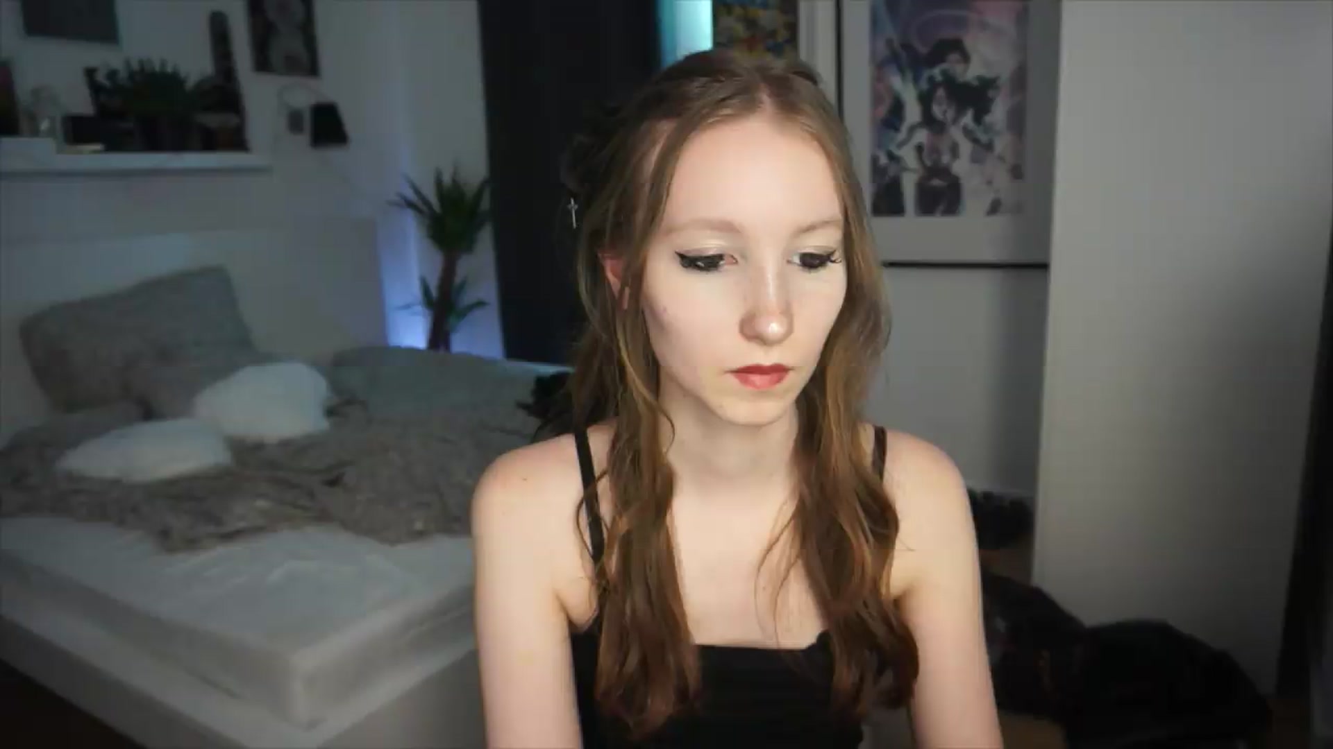 Gallery image thumbnail from Sw33t_g1rl's myfreecams stream on, 06/21/2026, 21:04 image 11 of 20