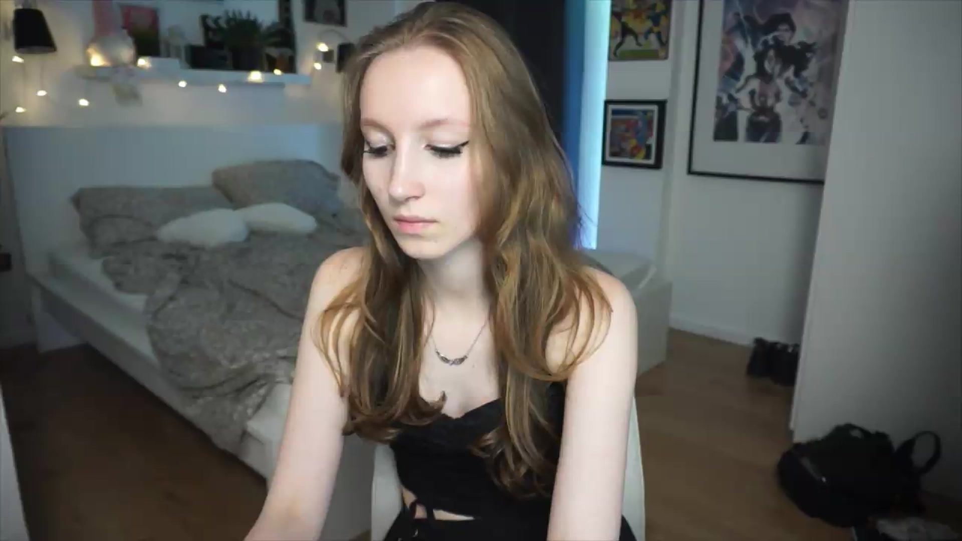 Gallery image thumbnail from Sw33t_g1rl's myfreecams stream on, 06/25/2026, 21:55 image 10 of 20
