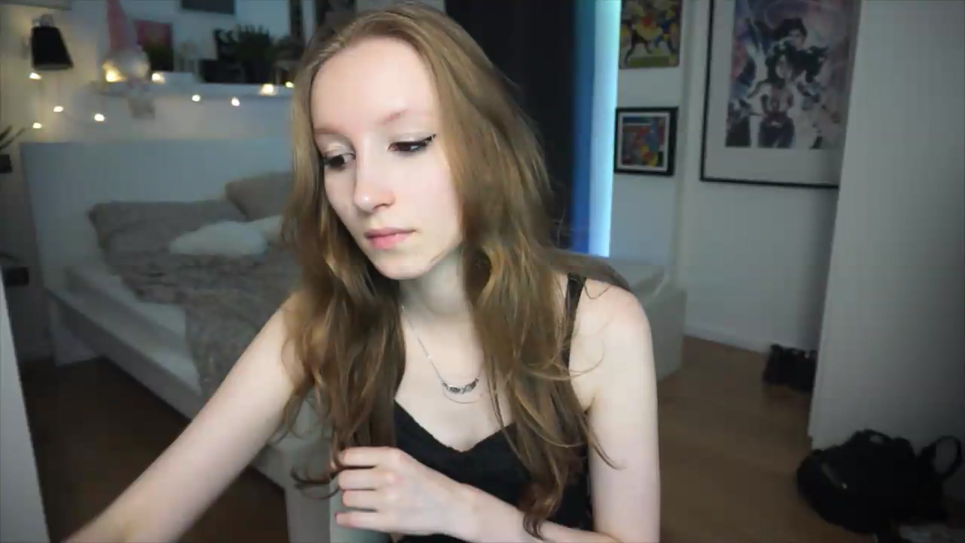 Gallery image thumbnail from Sw33t_g1rl's myfreecams stream on, 06/25/2026, 21:55 image 5 of 20