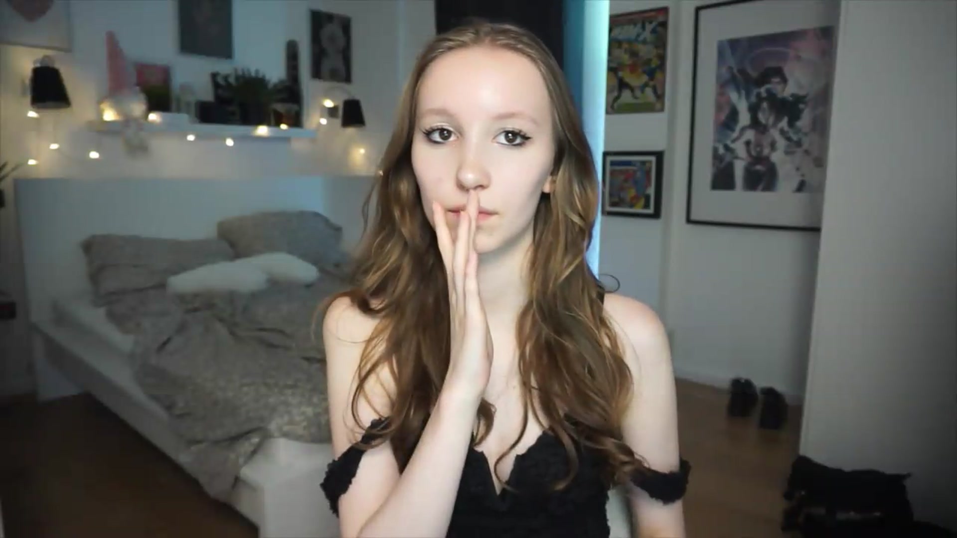Gallery image thumbnail from Sw33t_g1rl's myfreecams stream on, 06/27/2026, 20:35 image 5 of 20