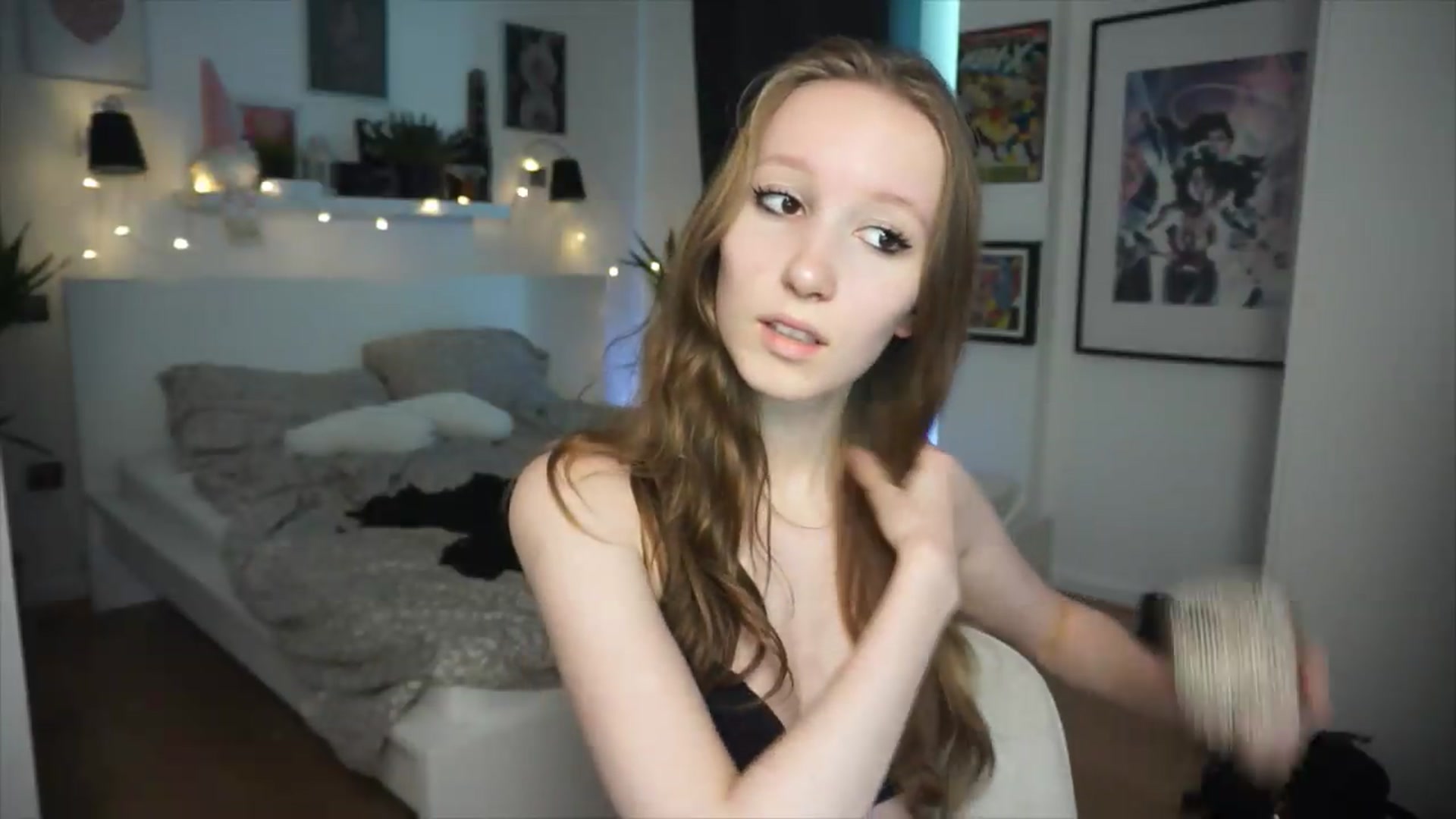 Gallery image thumbnail from Sw33t_g1rl's myfreecams stream on, 06/27/2026, 20:35 image 20 of 20