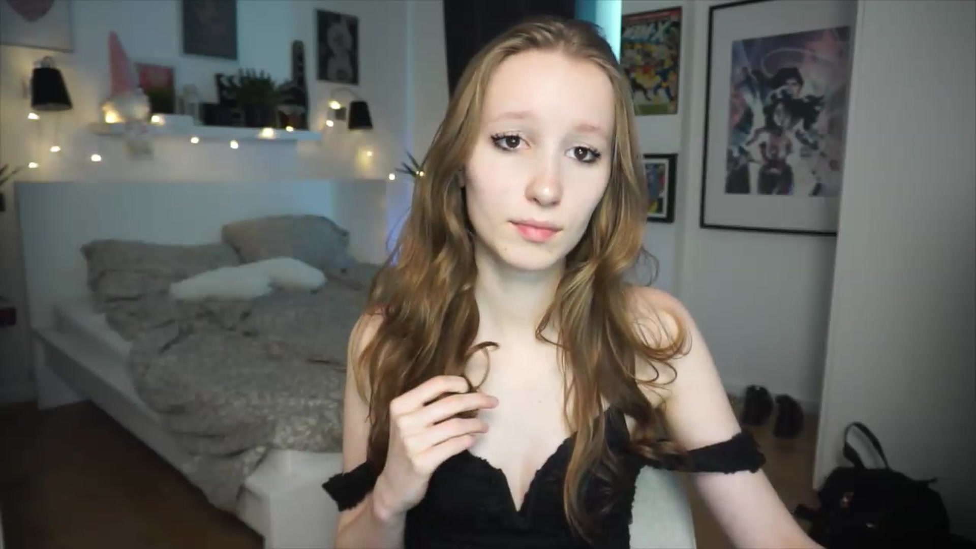 Gallery image thumbnail from Sw33t_g1rl's myfreecams stream on, 06/27/2026, 20:35 image 16 of 20