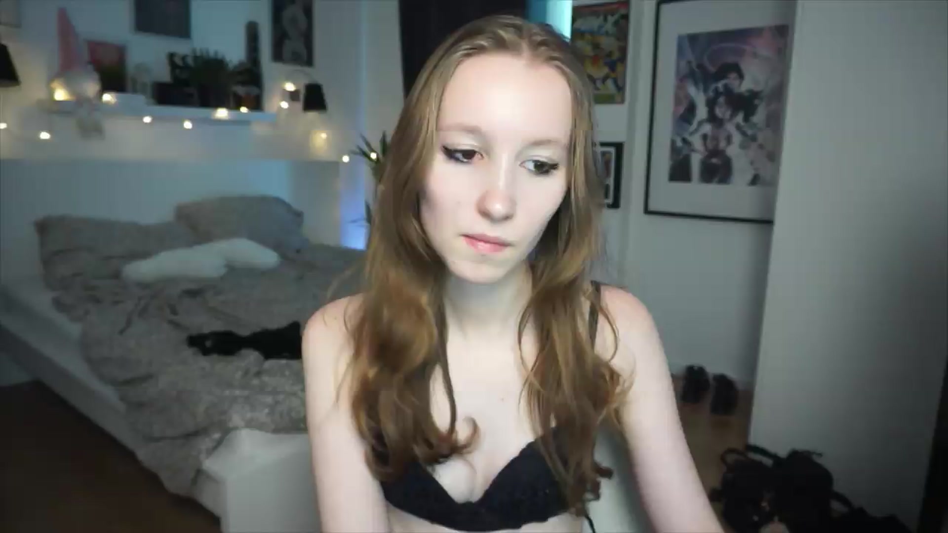 Gallery image thumbnail from Sw33t_g1rl's myfreecams stream on, 06/27/2026, 22:11 image 7 of 20