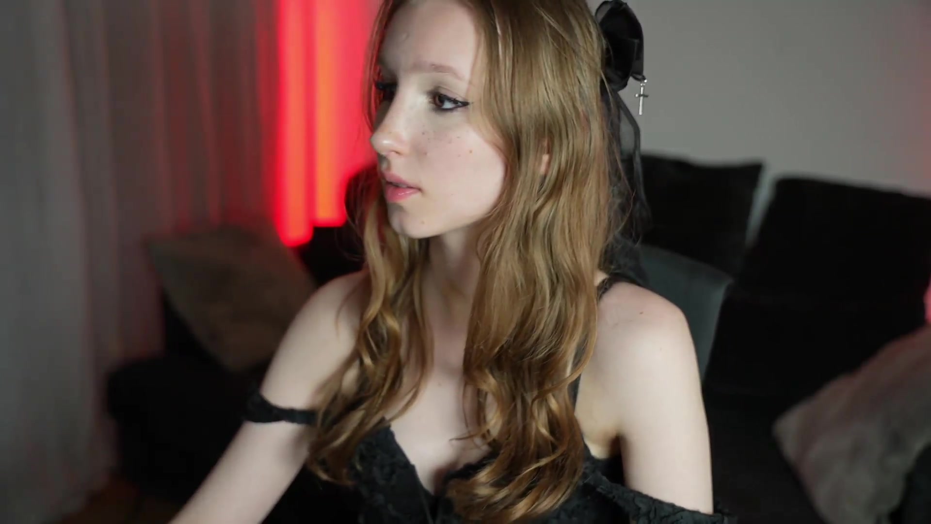 Gallery image thumbnail from Sw33t_g1rl's myfreecams stream on, 07/01/2026, 23:59 image 7 of 20
