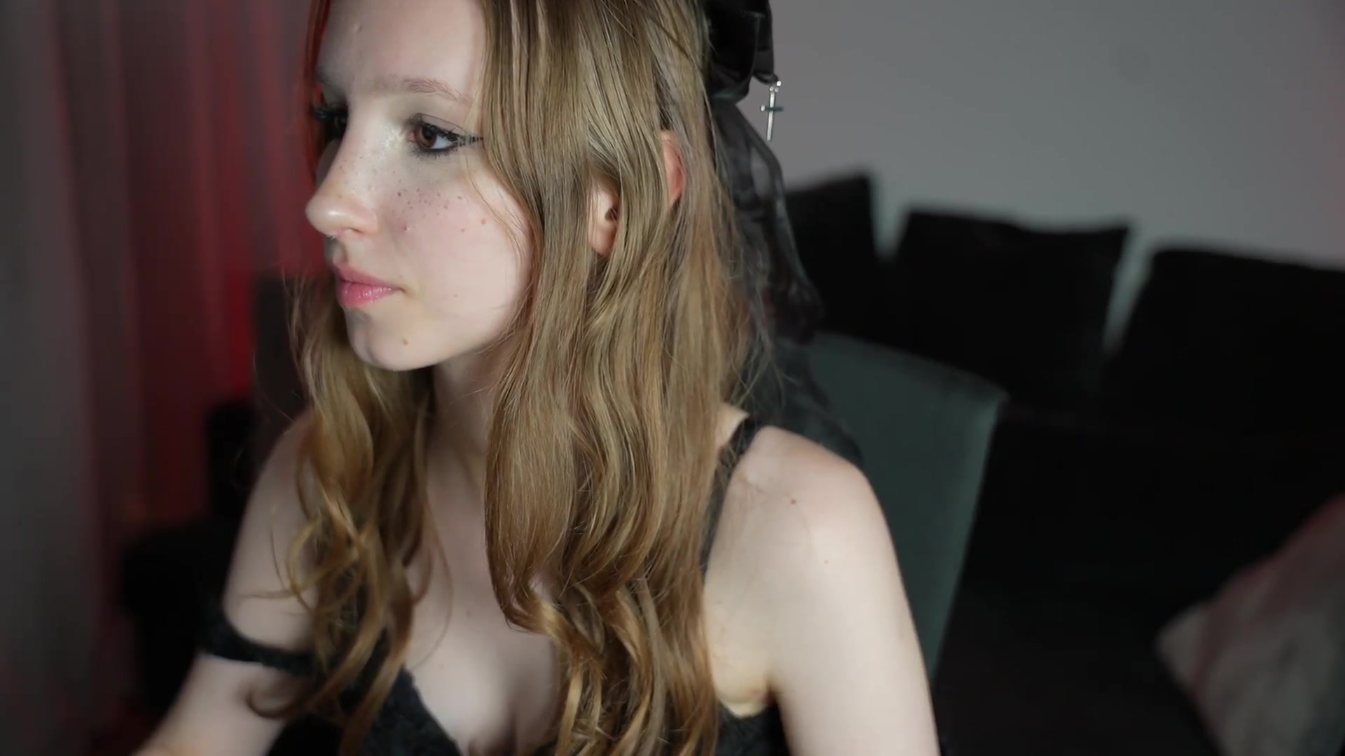 Gallery image thumbnail from Sw33t_g1rl's myfreecams stream on, 07/01/2026, 23:59 image 9 of 20