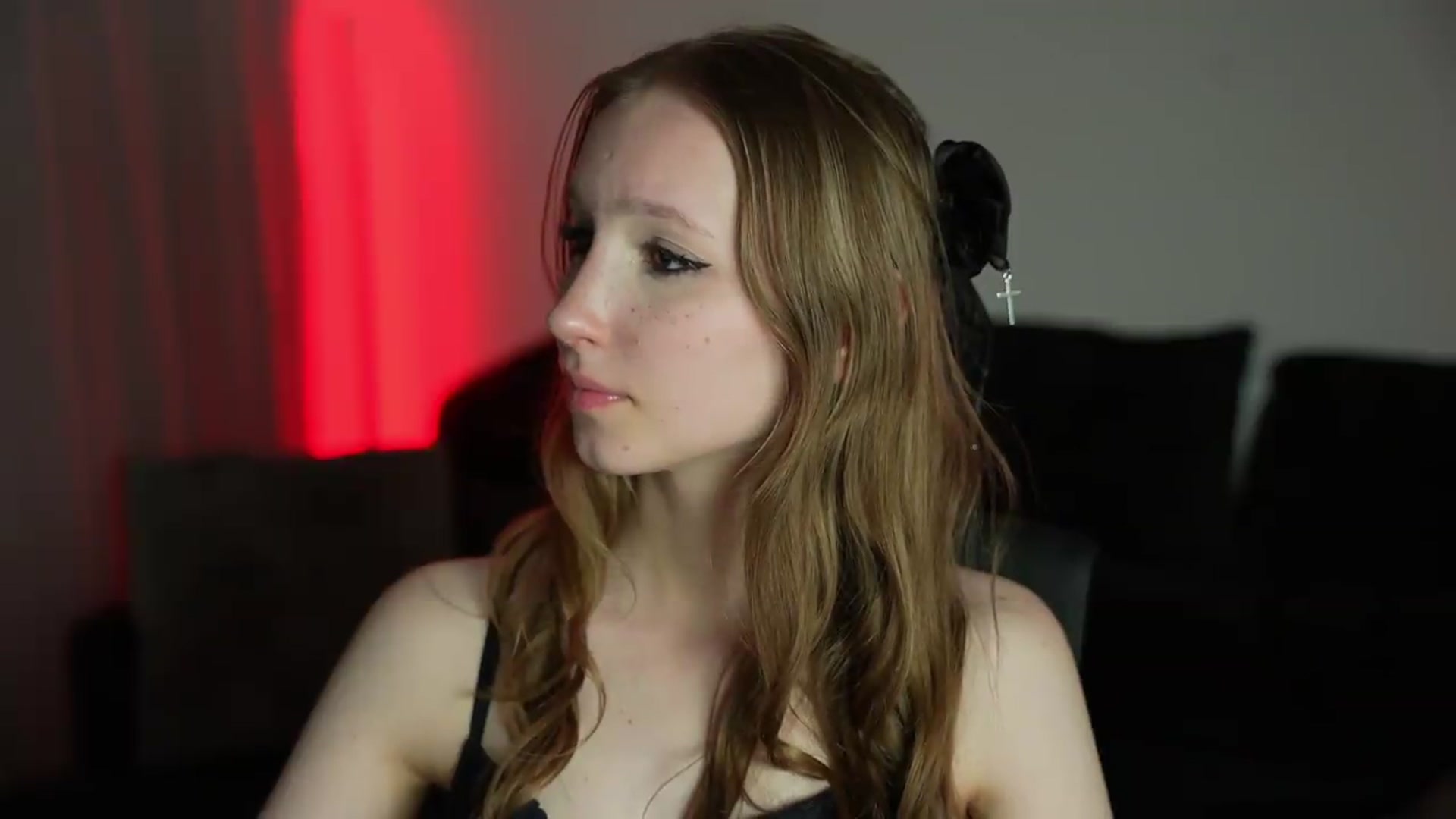 Gallery image thumbnail from Sw33t_g1rl's myfreecams stream on, 07/02/2026, 01:23 image 7 of 20