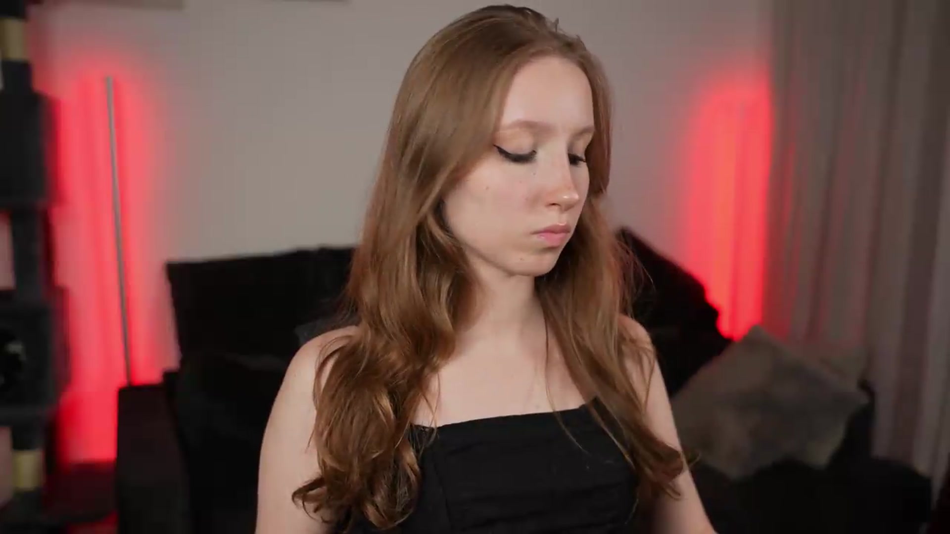Gallery image thumbnail from Sw33t_g1rl's myfreecams stream on, 07/03/2026, 22:17 image 4 of 20