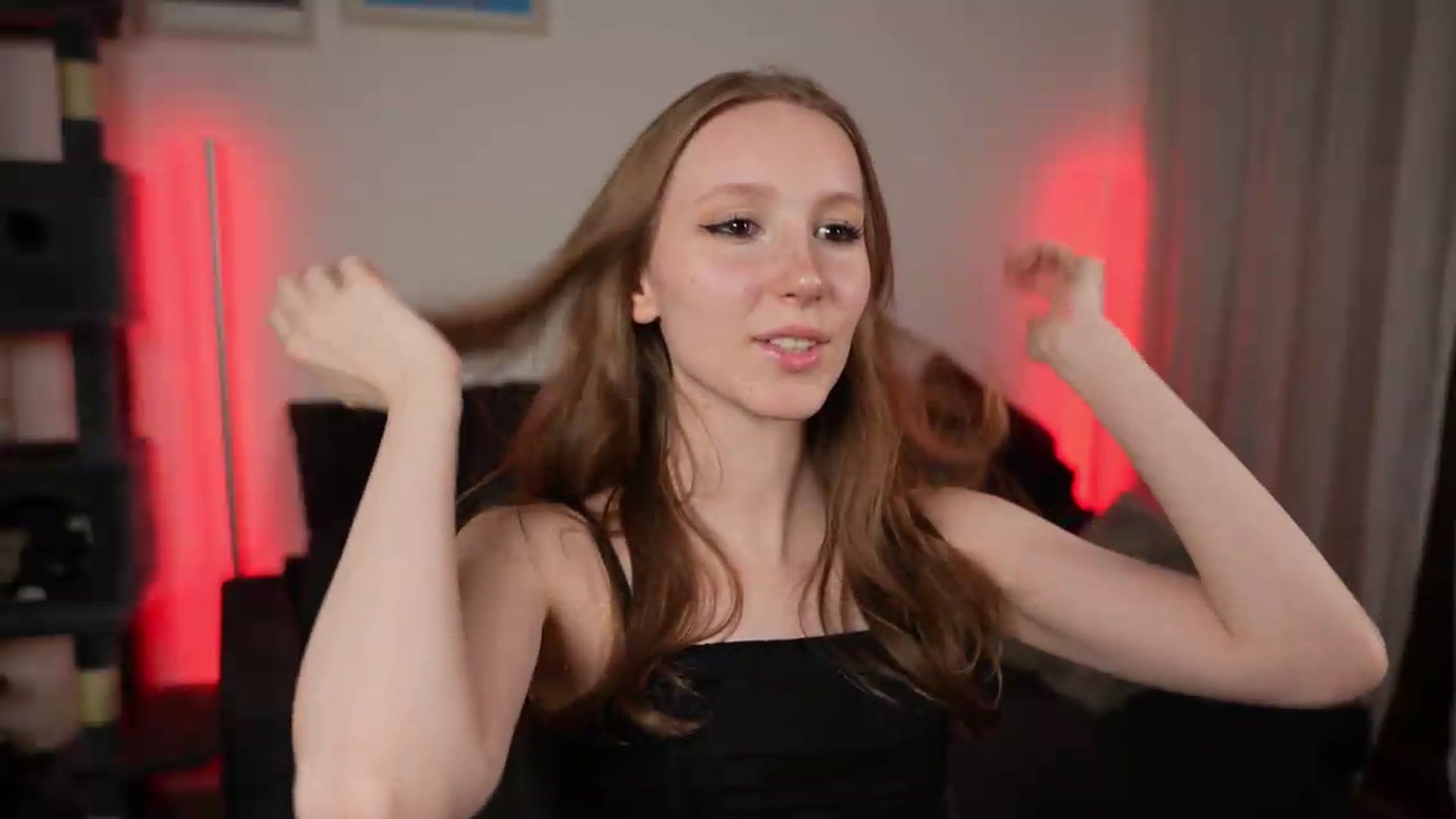 Gallery image thumbnail from Sw33t_g1rl's myfreecams stream on, 07/03/2026, 22:17 image 5 of 20