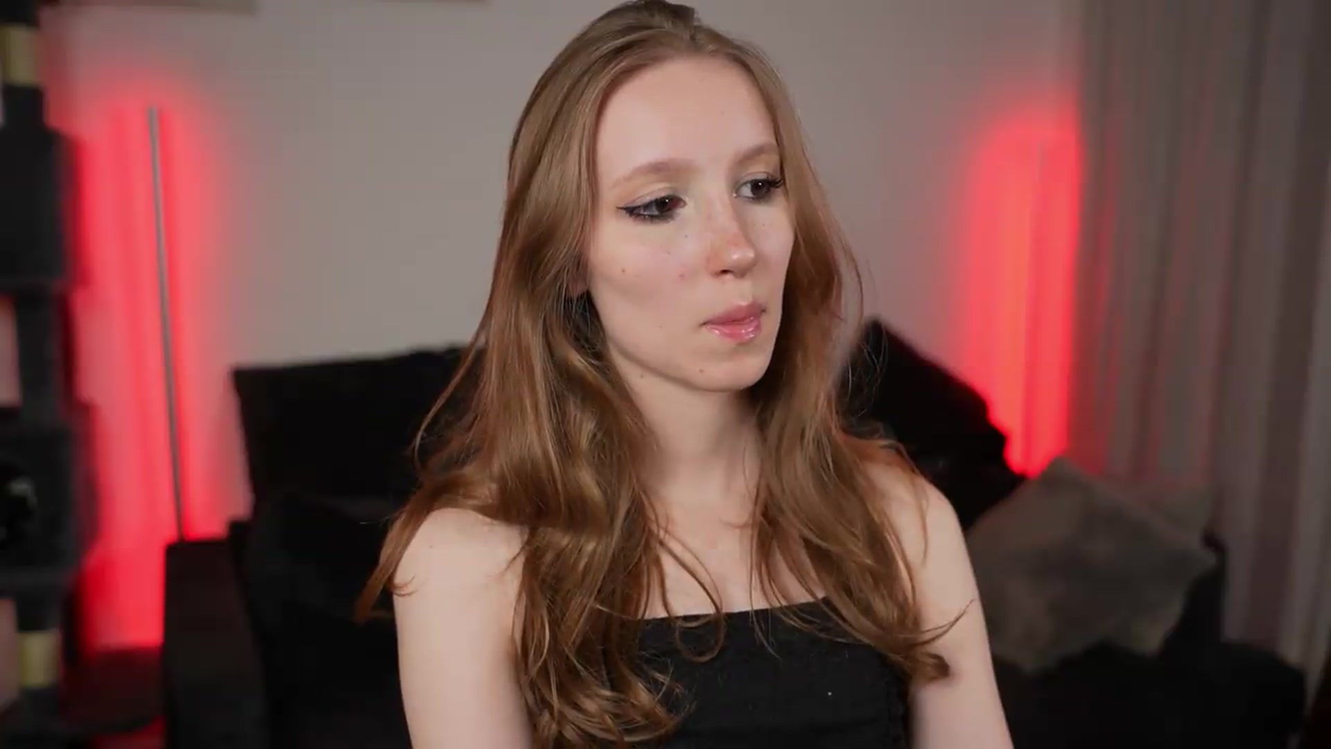 Gallery image thumbnail from Sw33t_g1rl's myfreecams stream on, 07/03/2026, 22:17 image 3 of 20