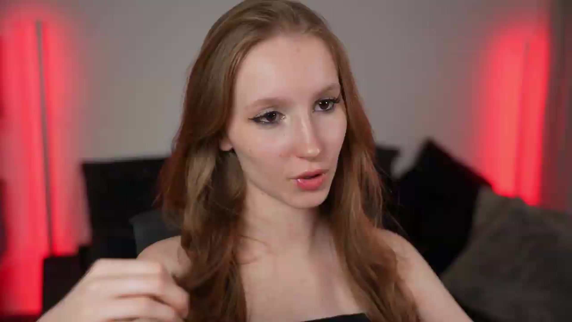 Gallery image thumbnail from Sw33t_g1rl's myfreecams stream on, 07/04/2026, 01:49 image 3 of 20