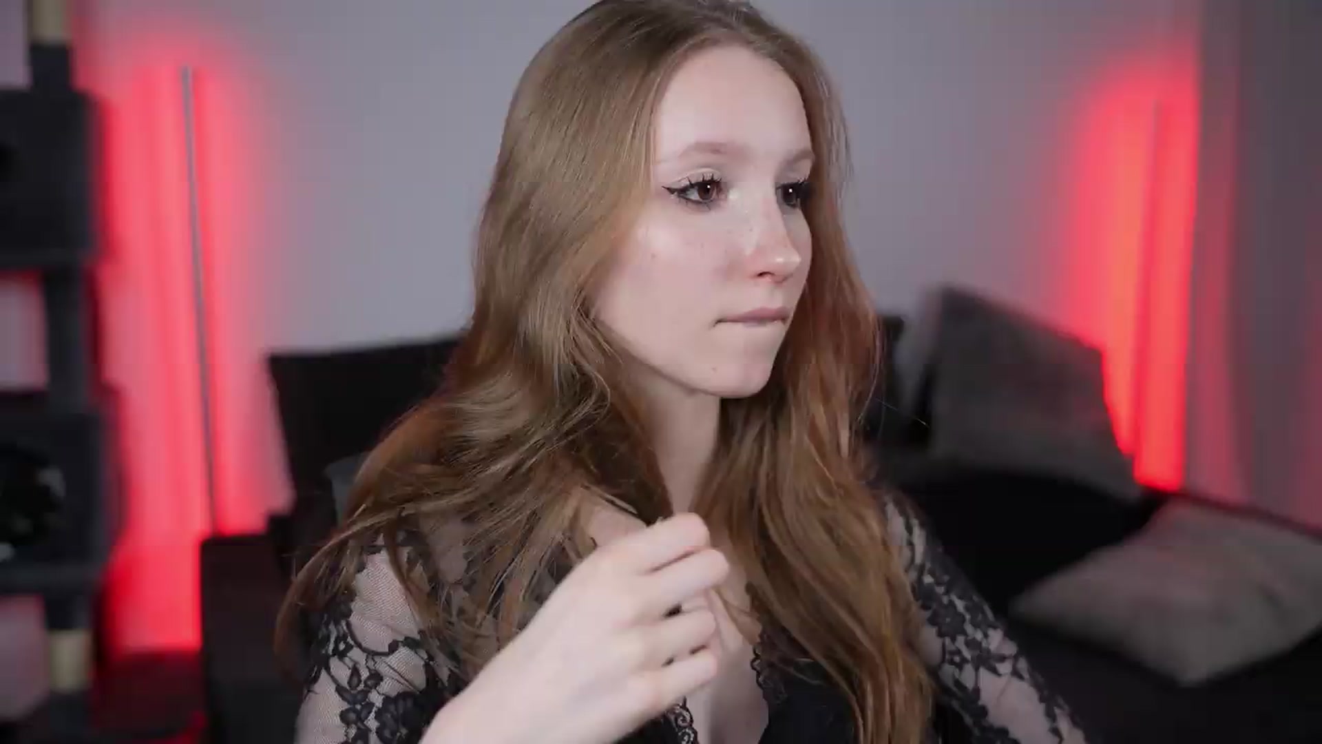 Gallery image thumbnail from Sw33t_g1rl's myfreecams stream on, 07/04/2026, 20:02 image 4 of 20