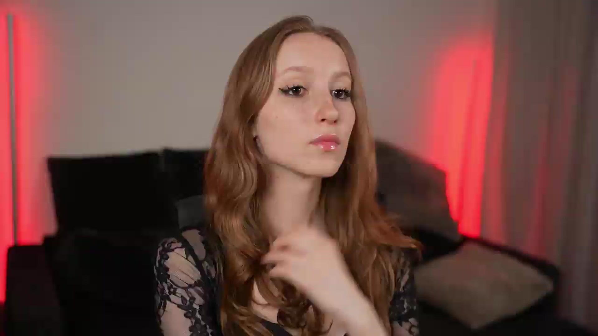 Gallery image thumbnail from Sw33t_g1rl's myfreecams stream on, 07/05/2026, 02:18 image 16 of 20