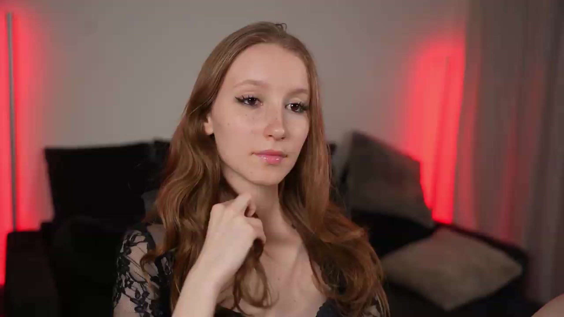 Gallery image thumbnail from Sw33t_g1rl's myfreecams stream on, 07/05/2026, 02:18 image 14 of 20