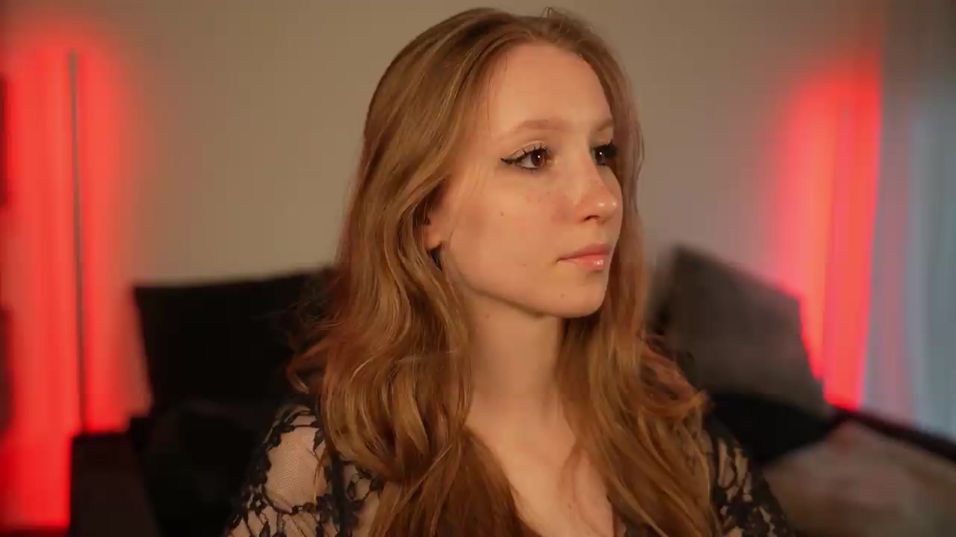 Gallery image thumbnail from Sw33t_g1rl's myfreecams stream on, 07/05/2026, 03:34 image 4 of 20