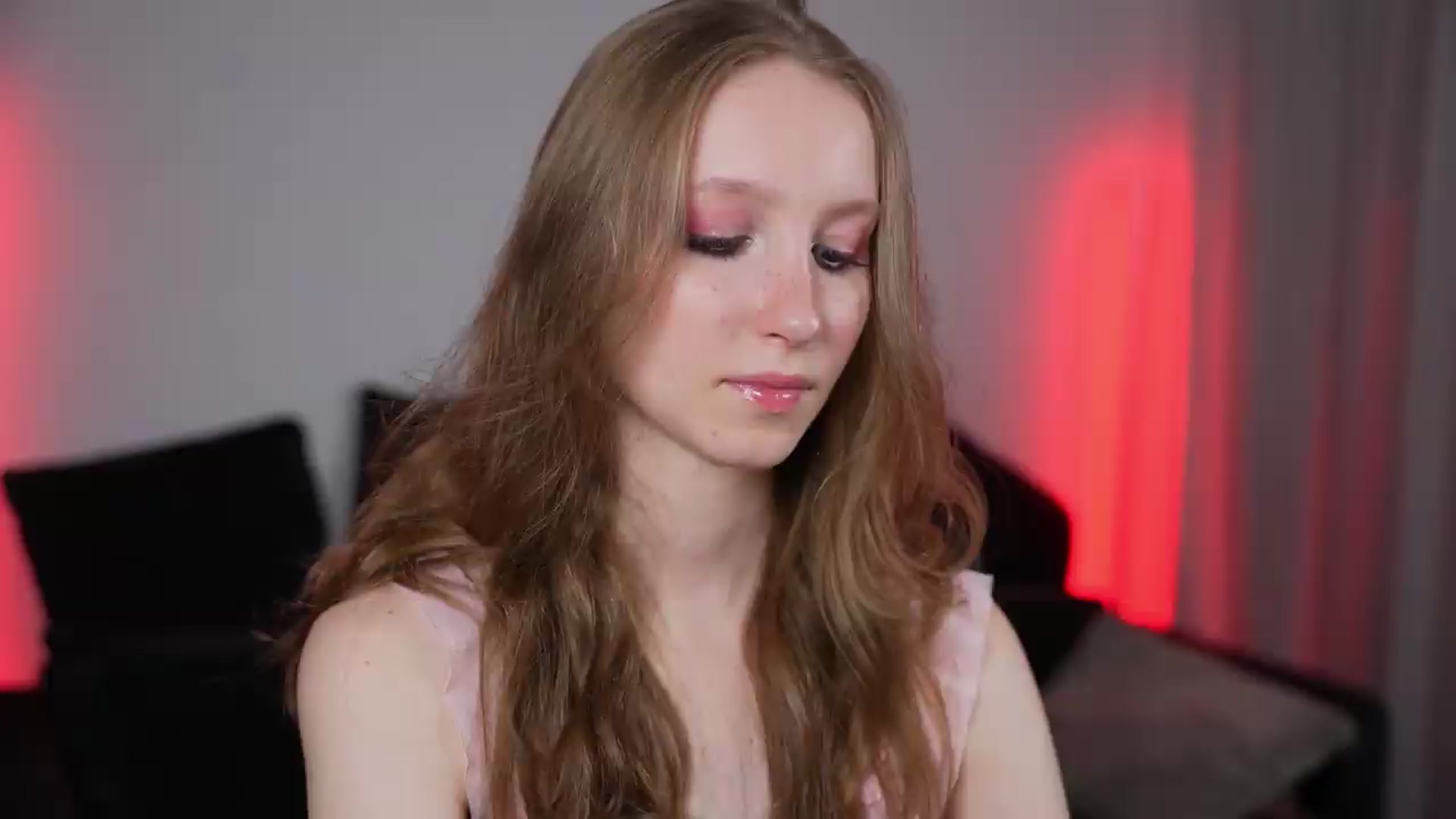 Gallery image thumbnail from Sw33t_g1rl's myfreecams stream on, 07/05/2026, 23:28 image 16 of 20