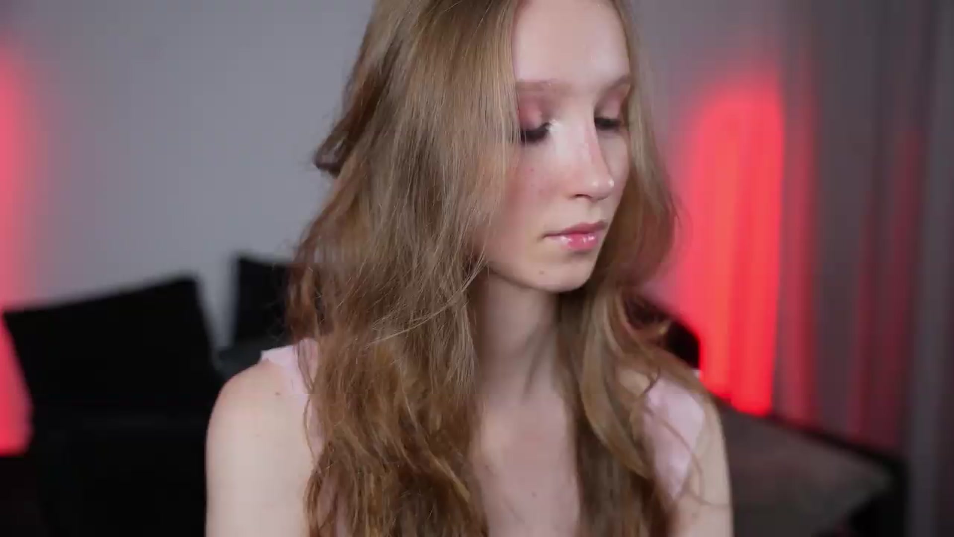 Gallery image thumbnail from Sw33t_g1rl's myfreecams stream on, 07/05/2026, 23:28 image 19 of 20