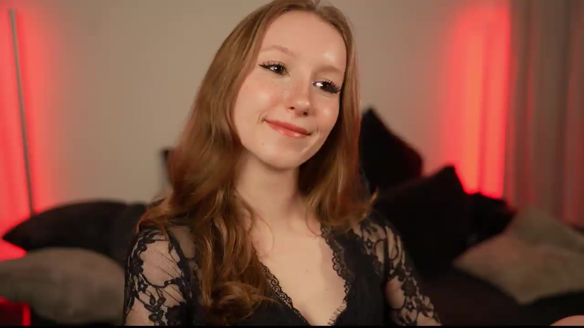 Gallery image thumbnail from Sw33t_g1rl's myfreecams stream on, 07/07/2026, 23:21 image 4 of 20