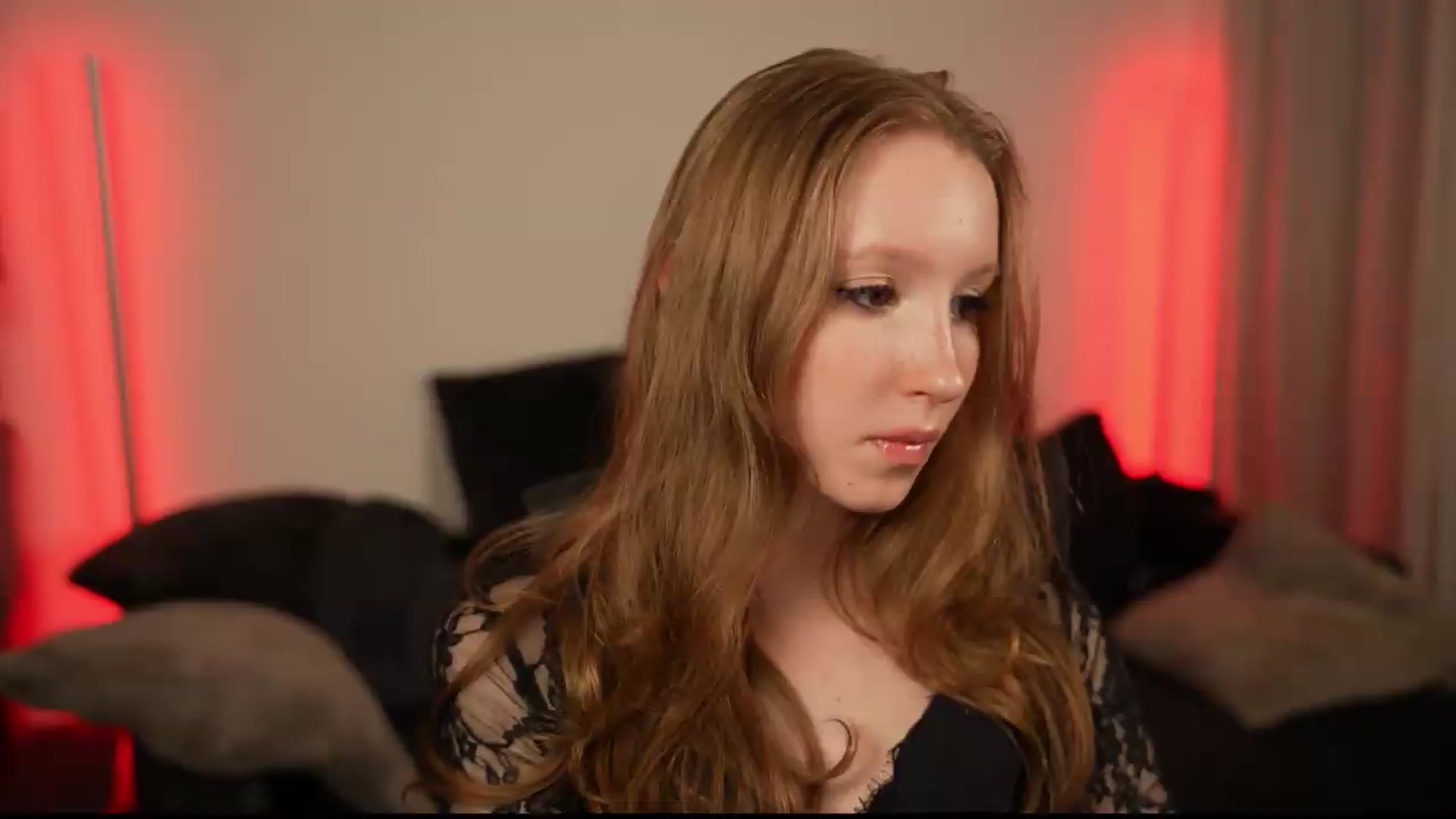 Gallery image thumbnail from Sw33t_g1rl's myfreecams stream on, 07/08/2026, 01:56 image 4 of 20