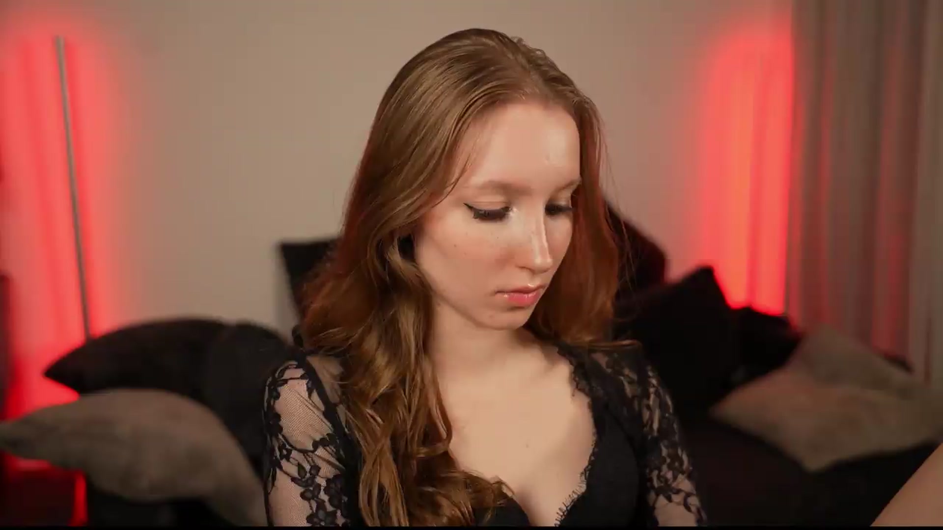 Gallery image thumbnail from Sw33t_g1rl's myfreecams stream on, 07/08/2026, 01:56 image 8 of 20