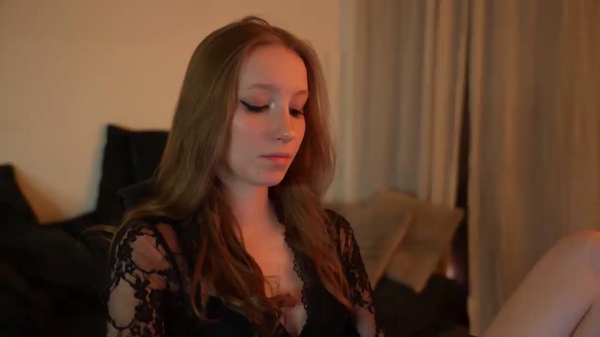 Gallery image thumbnail from Sw33t_g1rl's myfreecams stream on, 07/10/2026, 22:29 image 16 of 20