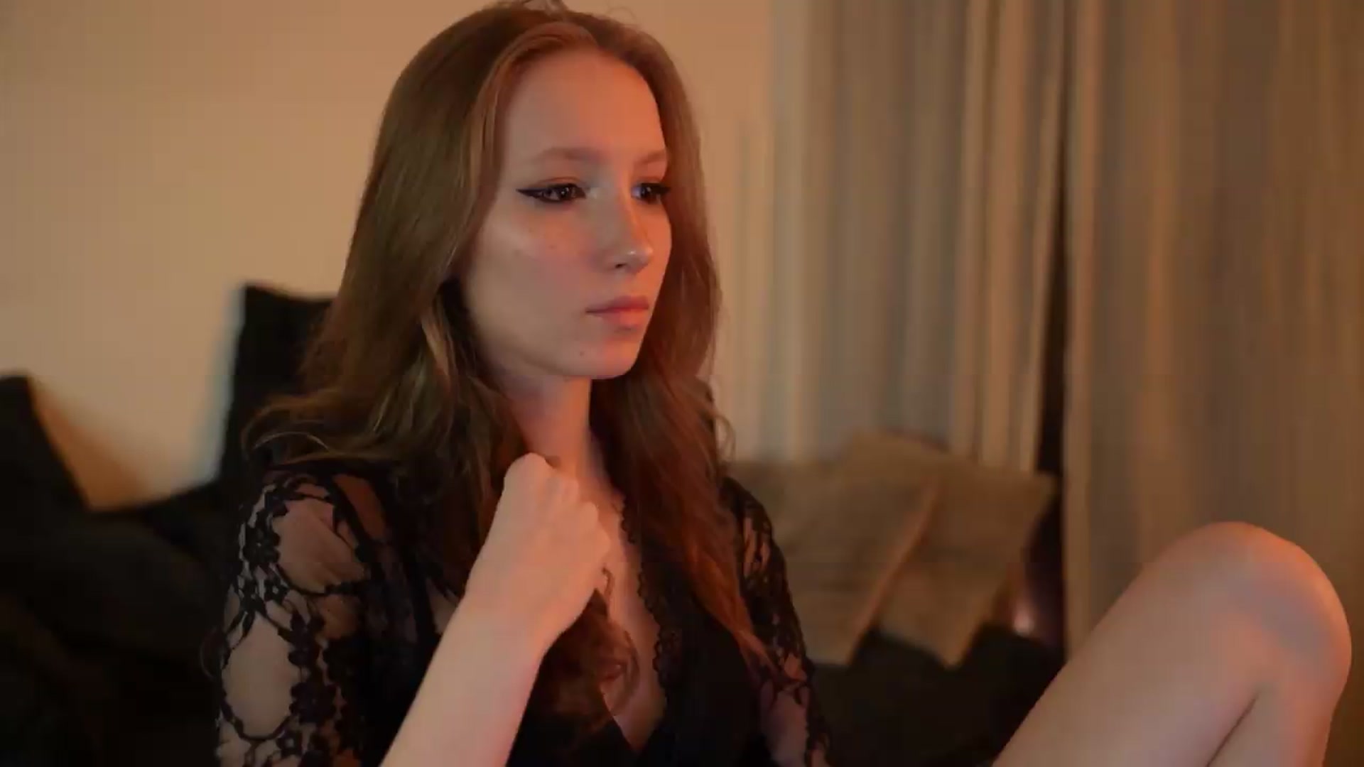 Gallery image thumbnail from Sw33t_g1rl's myfreecams stream on, 07/10/2026, 22:29 image 18 of 20