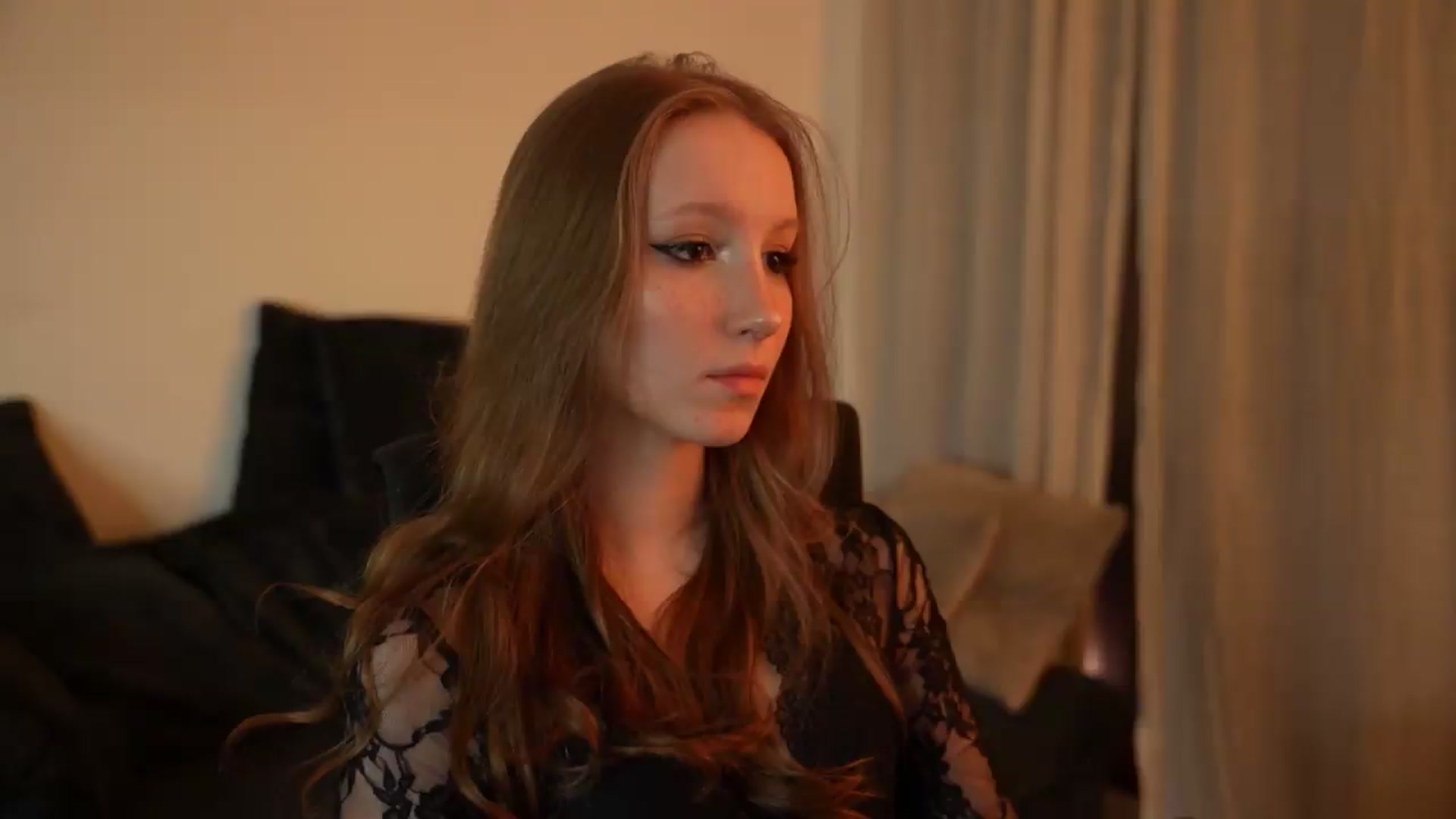 Gallery image thumbnail from Sw33t_g1rl's myfreecams stream on, 07/10/2026, 22:29 image 13 of 20