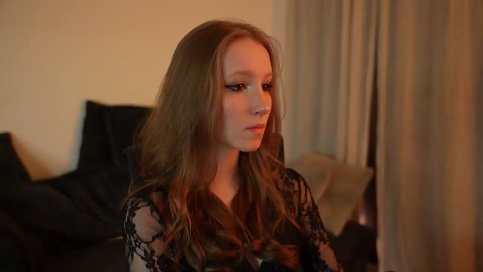 Gallery image thumbnail from Sw33t_g1rl's myfreecams stream on, 07/10/2026, 22:29 image 12 of 20
