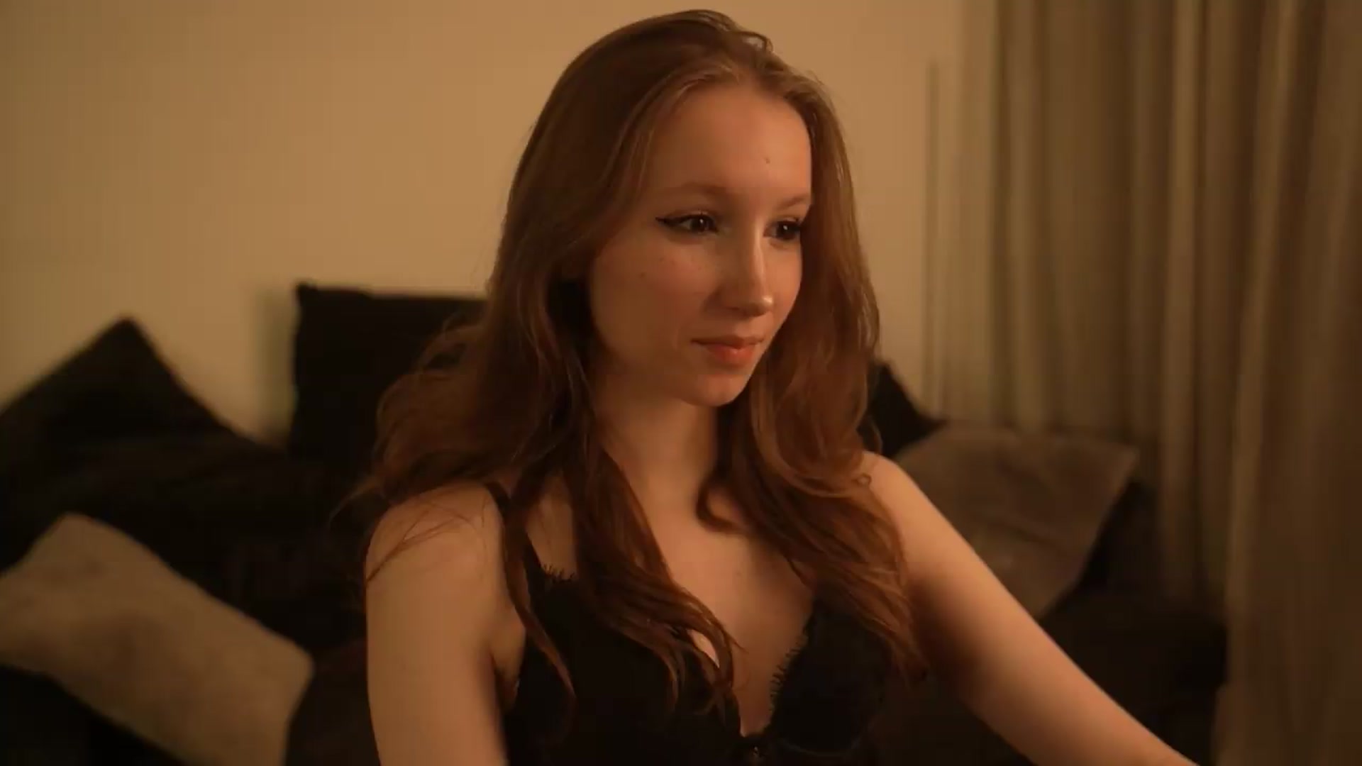 Gallery image thumbnail from Sw33t_g1rl's myfreecams stream on, 07/11/2026, 20:26 image 11 of 20
