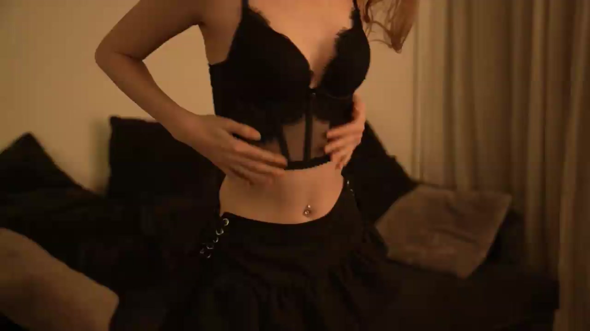 Gallery image thumbnail from Sw33t_g1rl's myfreecams stream on, 07/12/2026, 24:08 image 20 of 20