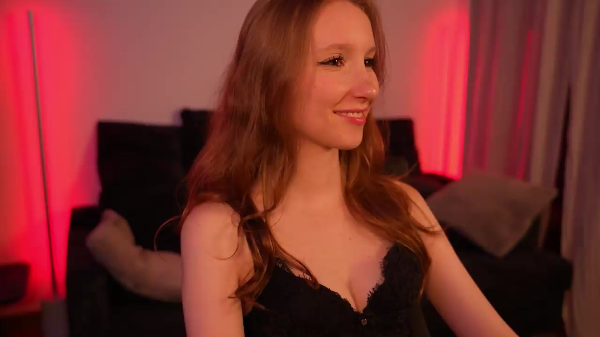 Gallery image thumbnail from Sw33t_g1rl's myfreecams stream on, 07/18/2026, 19:44 image 9 of 20