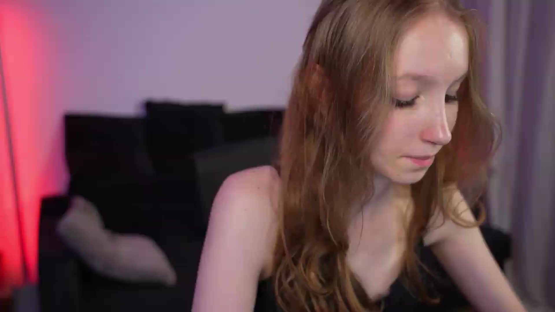 Gallery image thumbnail from Sw33t_g1rl's myfreecams stream on, 07/18/2026, 22:40 image 13 of 20