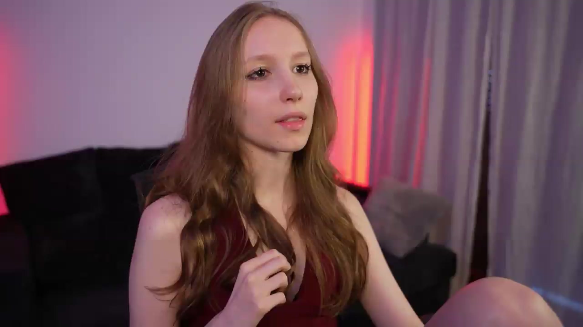 Gallery image thumbnail from Sw33t_g1rl's myfreecams stream on, 07/22/2026, 15:53 image 7 of 20