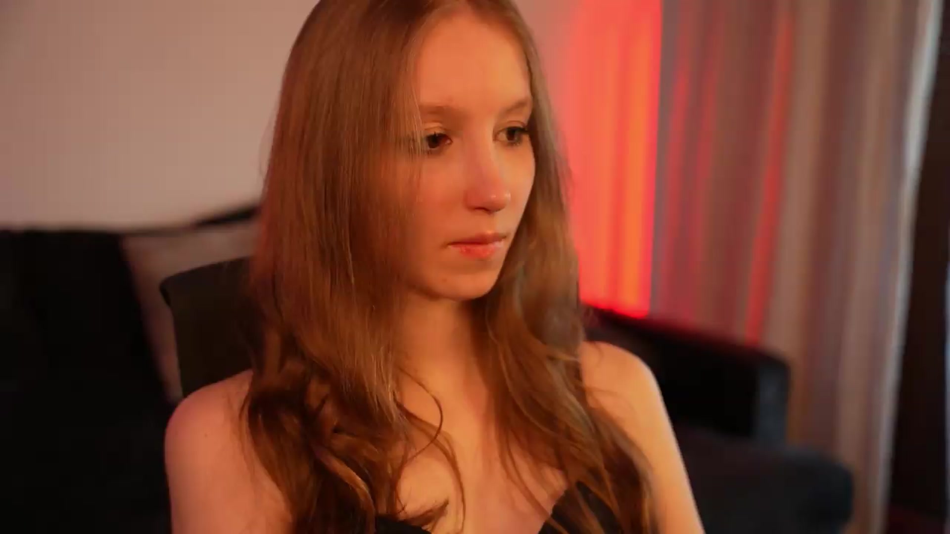 Gallery image thumbnail from Sw33t_g1rl's myfreecams stream on, 07/22/2026, 17:33 image 1 of 20