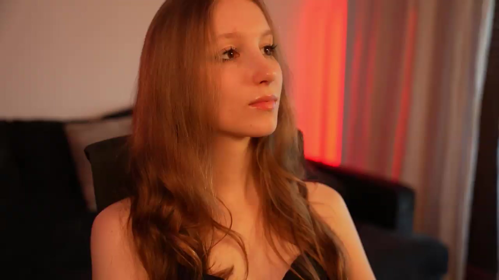 Gallery image thumbnail from Sw33t_g1rl's myfreecams stream on, 07/22/2026, 17:33 image 2 of 20