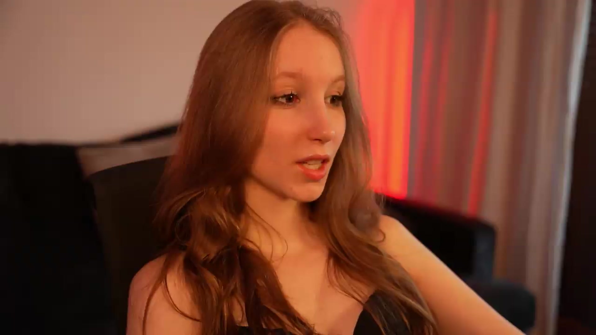 Gallery image thumbnail from Sw33t_g1rl's myfreecams stream on, 07/22/2026, 17:33 image 9 of 20