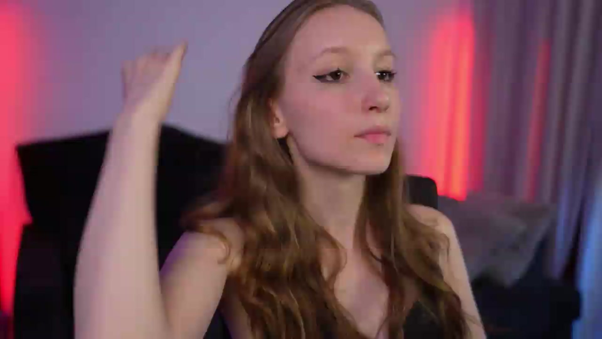Gallery image thumbnail from Sw33t_g1rl's myfreecams stream on, 07/23/2026, 17:48 image 17 of 20
