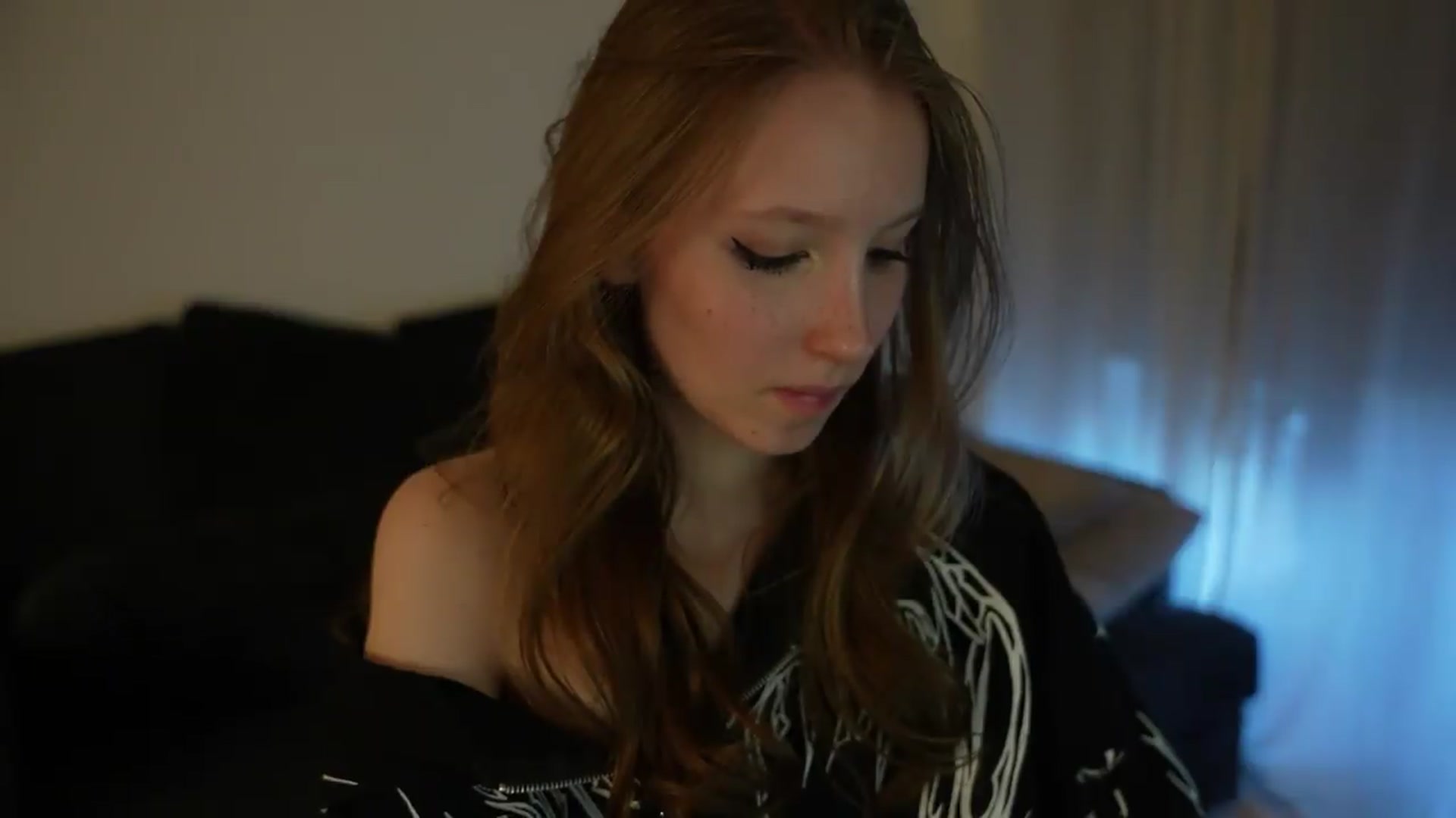 Gallery image thumbnail from Sw33t_g1rl's myfreecams stream on, 07/27/2026, 03:16 image 20 of 20