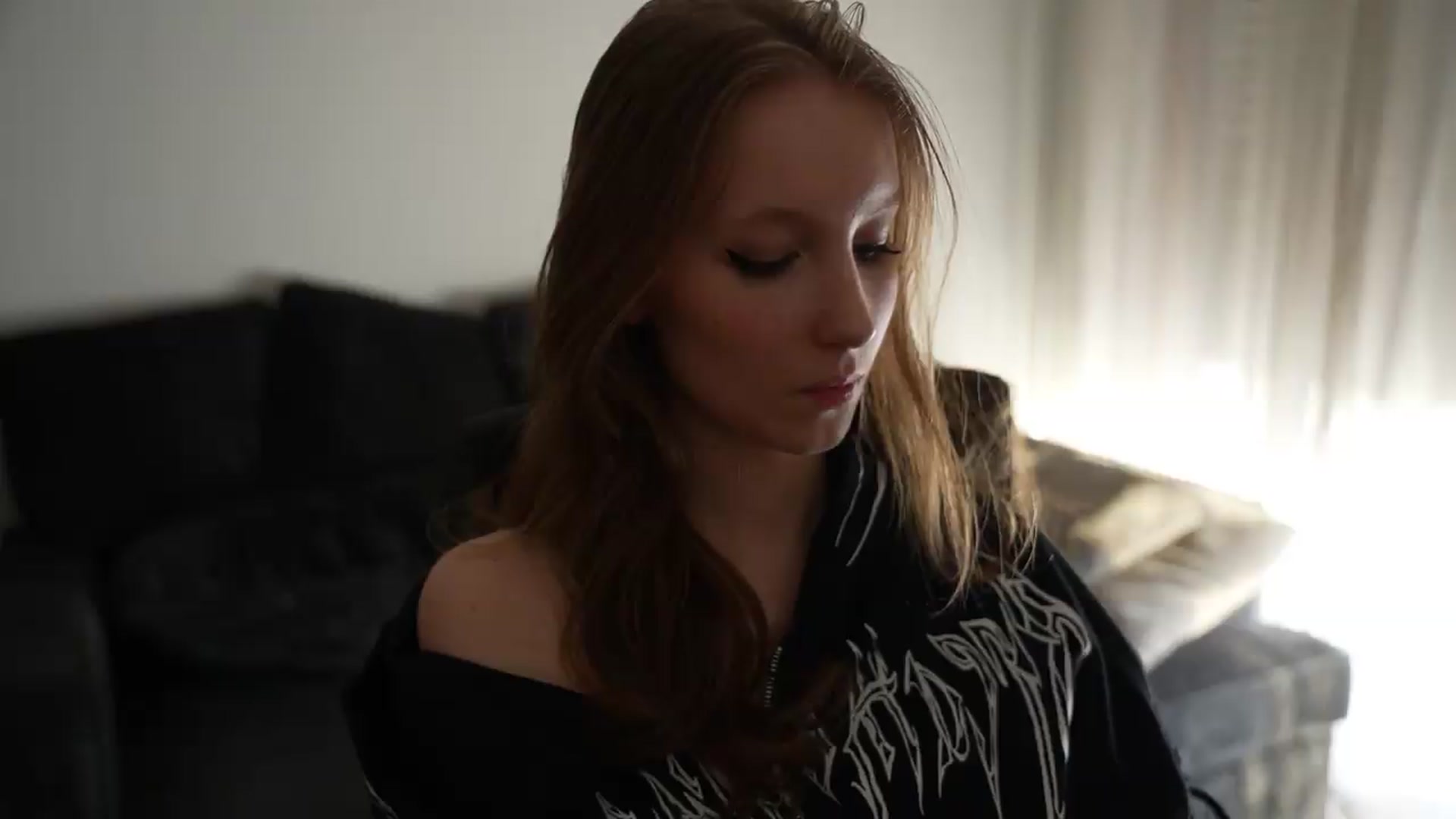 Gallery image thumbnail from Sw33t_g1rl's myfreecams stream on, 07/27/2026, 04:42 image 17 of 20