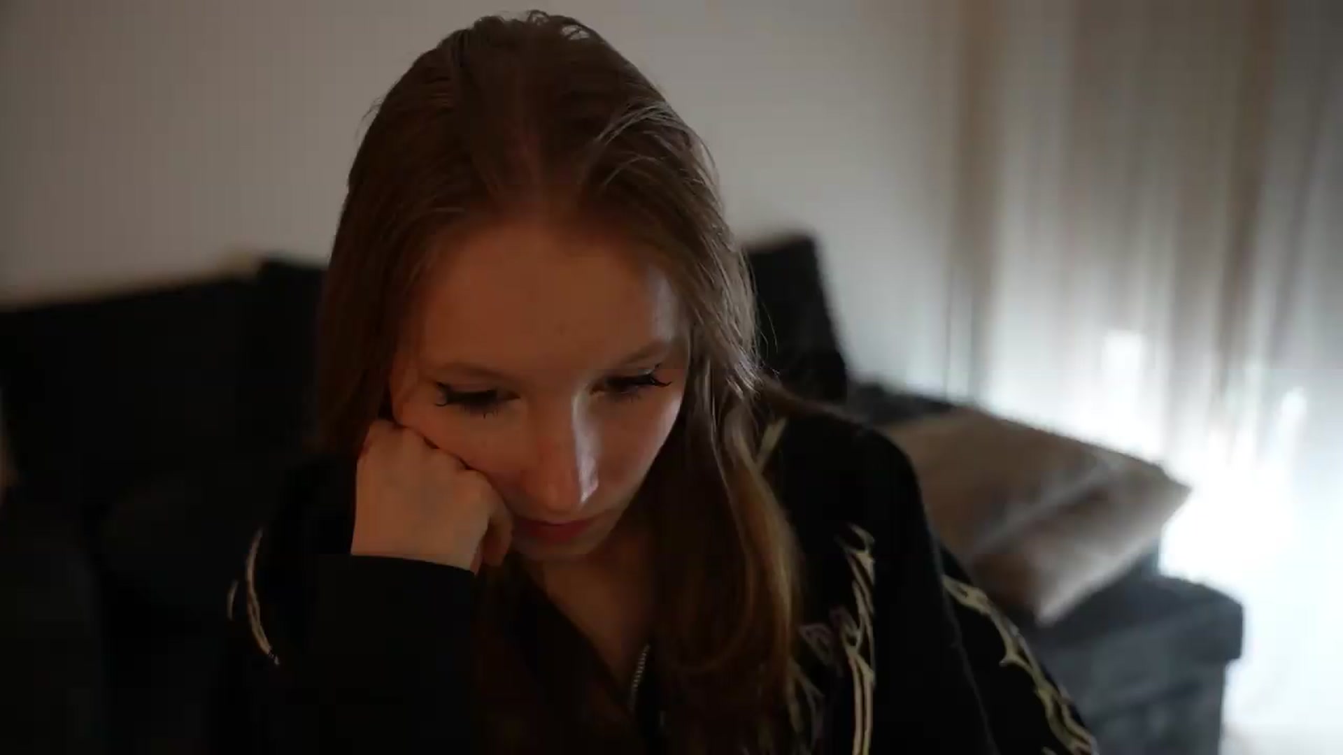 Gallery image thumbnail from Sw33t_g1rl's myfreecams stream on, 07/27/2026, 04:42 image 8 of 20