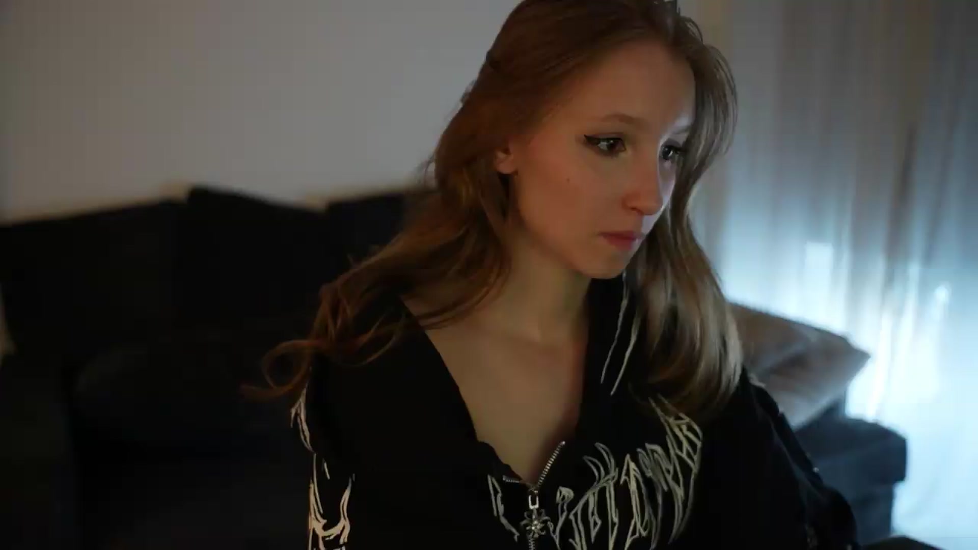 Gallery image thumbnail from Sw33t_g1rl's myfreecams stream on, 07/27/2026, 04:42 image 1 of 20