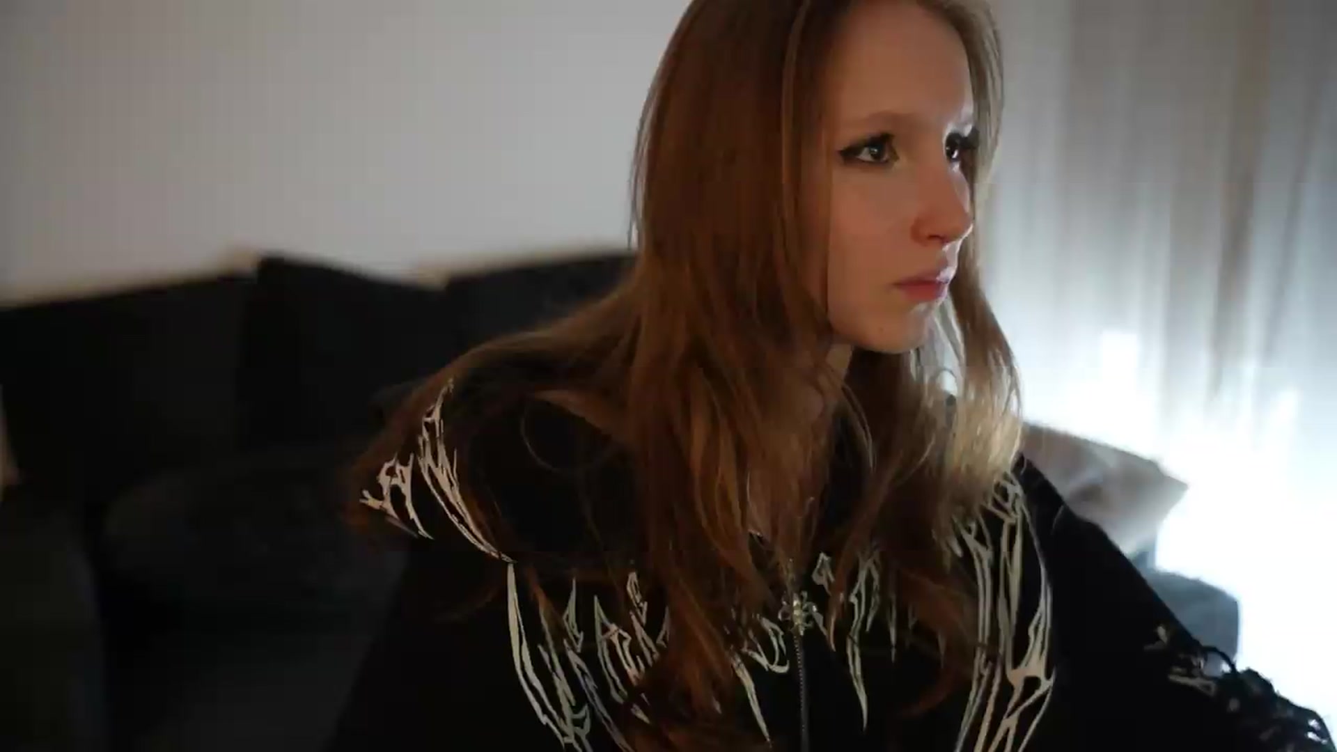 Gallery image thumbnail from Sw33t_g1rl's myfreecams stream on, 07/27/2026, 04:42 image 7 of 20