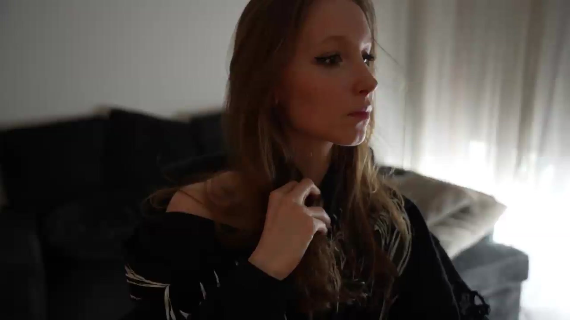 Gallery image thumbnail from Sw33t_g1rl's myfreecams stream on, 07/27/2026, 04:42 image 15 of 20
