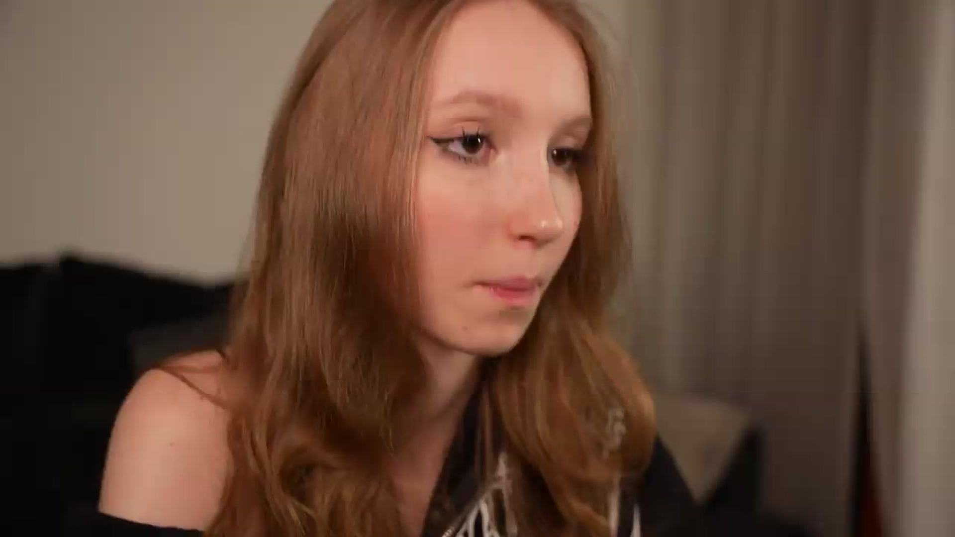 Gallery image thumbnail from Sw33t_g1rl's myfreecams stream on, 07/29/2026, 01:46 image 9 of 20